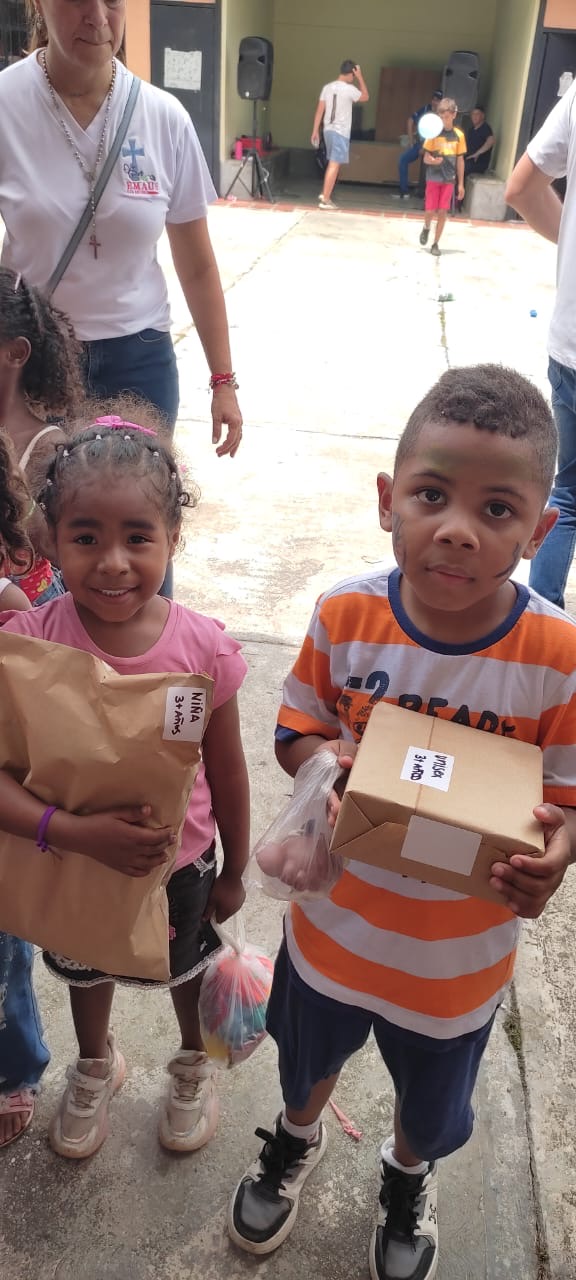 Actividad comunitaria de Fundación Maggie Paul, fotografía 14
