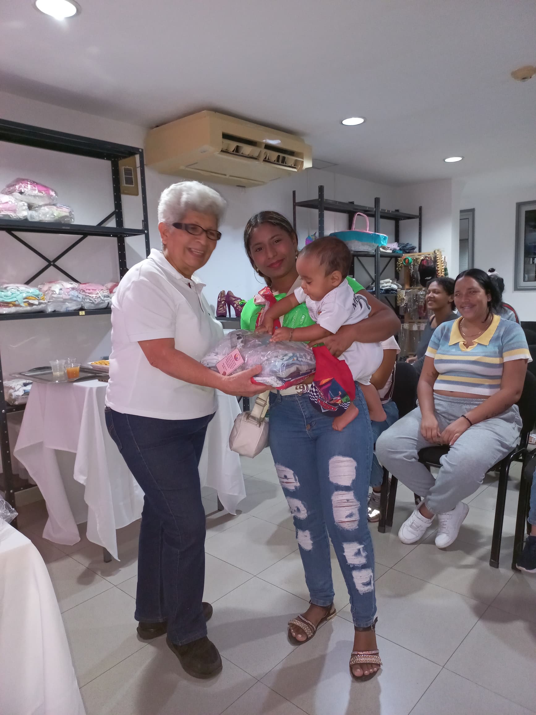 Actividad comunitaria de Fundación Maggie Paul, fotografía 29